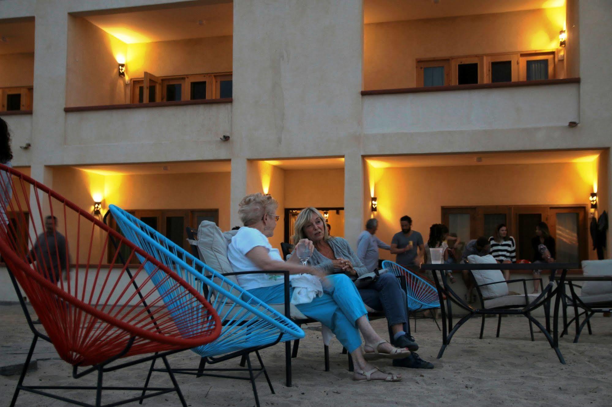 Tortugas Cerritos Beachfront Hotel El Pescadero  Exterior foto